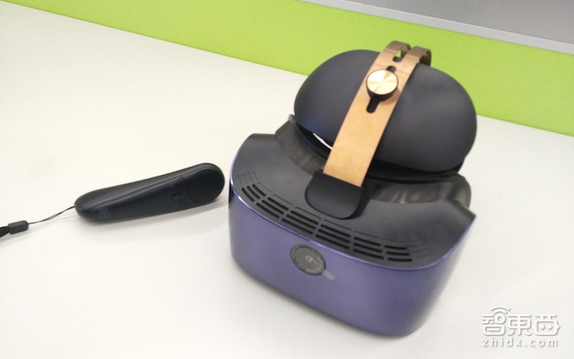 爱奇艺给你造了个VR女朋友，哦不，女助手