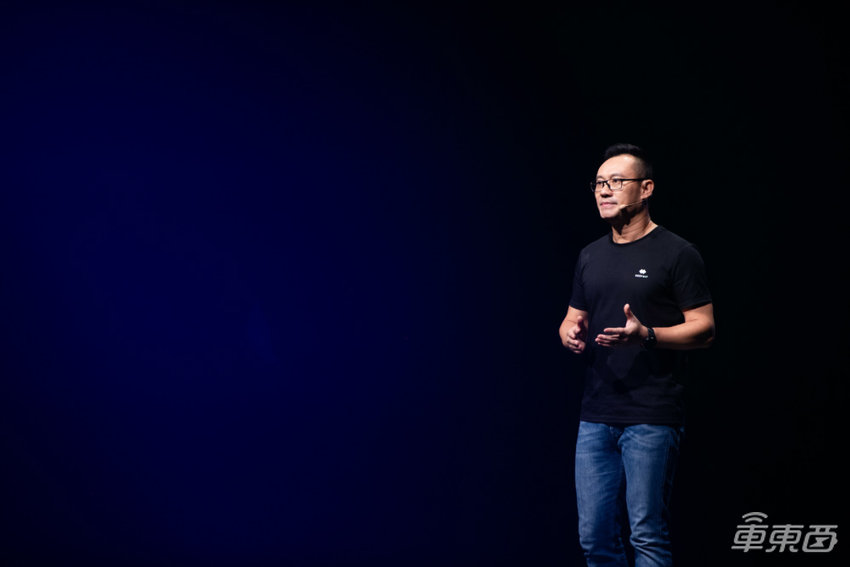 百度旗下自动驾驶重卡发布！纯电续航300公里，硬件支持L4级自动驾驶