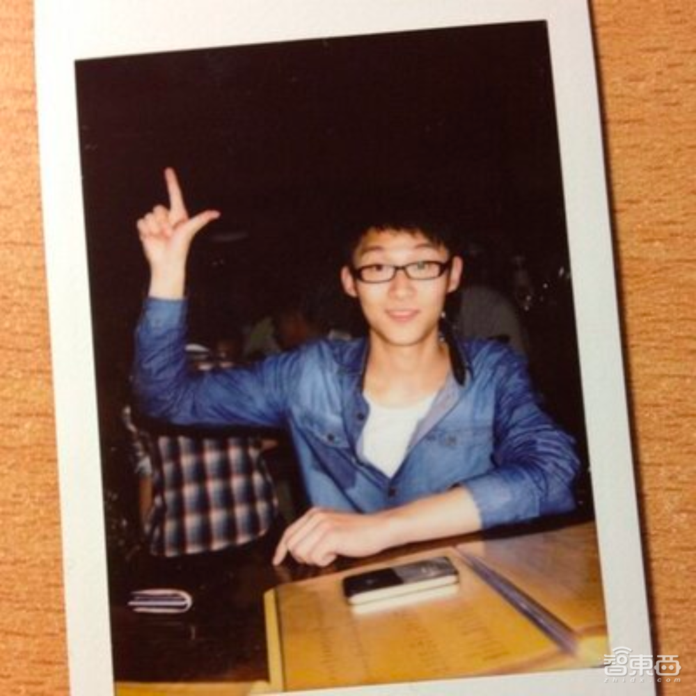 马斯克跟AI圈的11位顶级大牛组了个新局,要探索“宇宙本质”