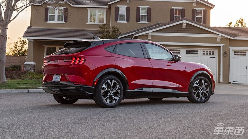 野马首次触电！首试Mach-E凭什么挑战Model Y