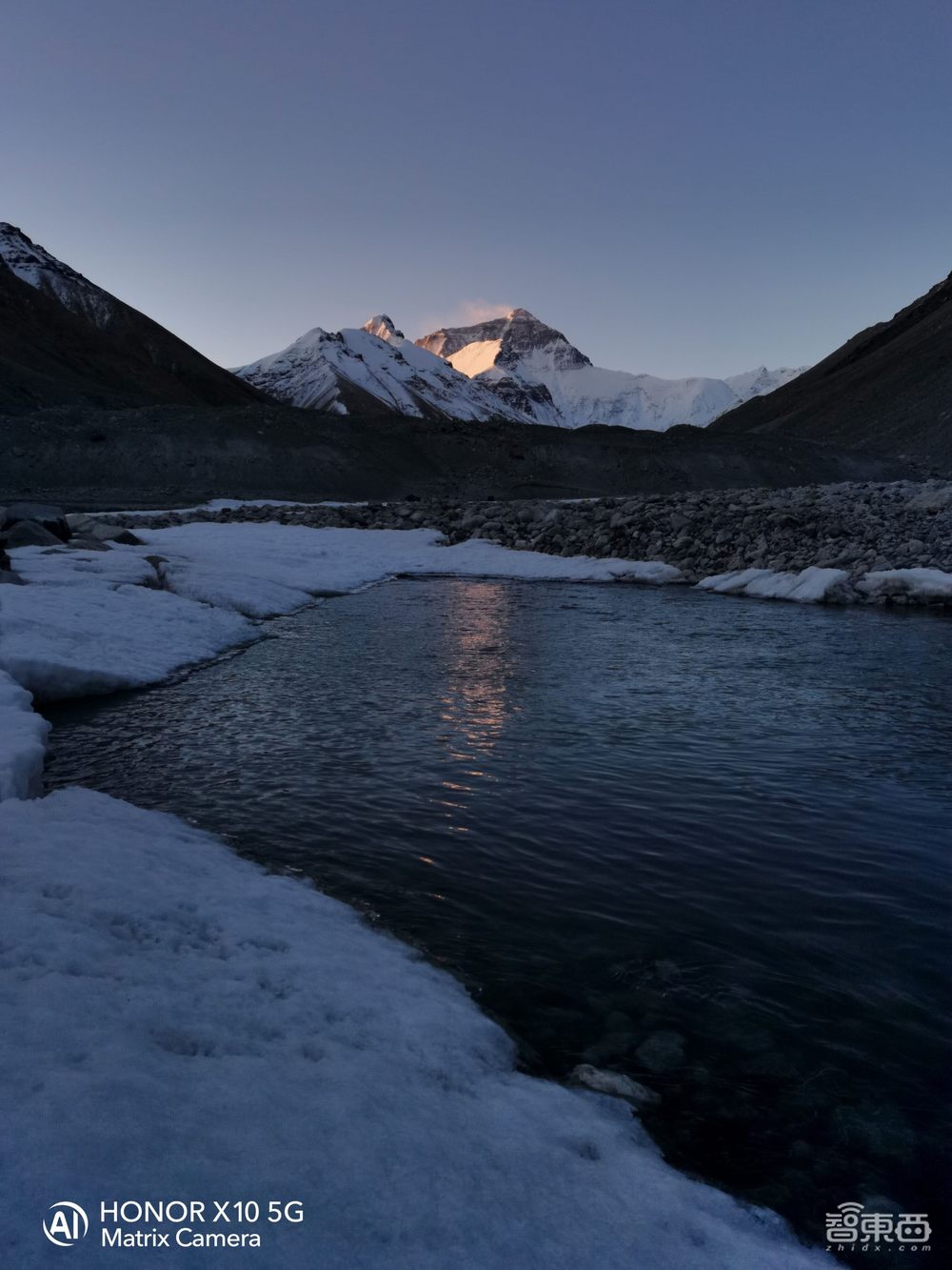 珠峰高程测量完成!荣耀X10完成“巅峰连线”,创下中国5G新高度!