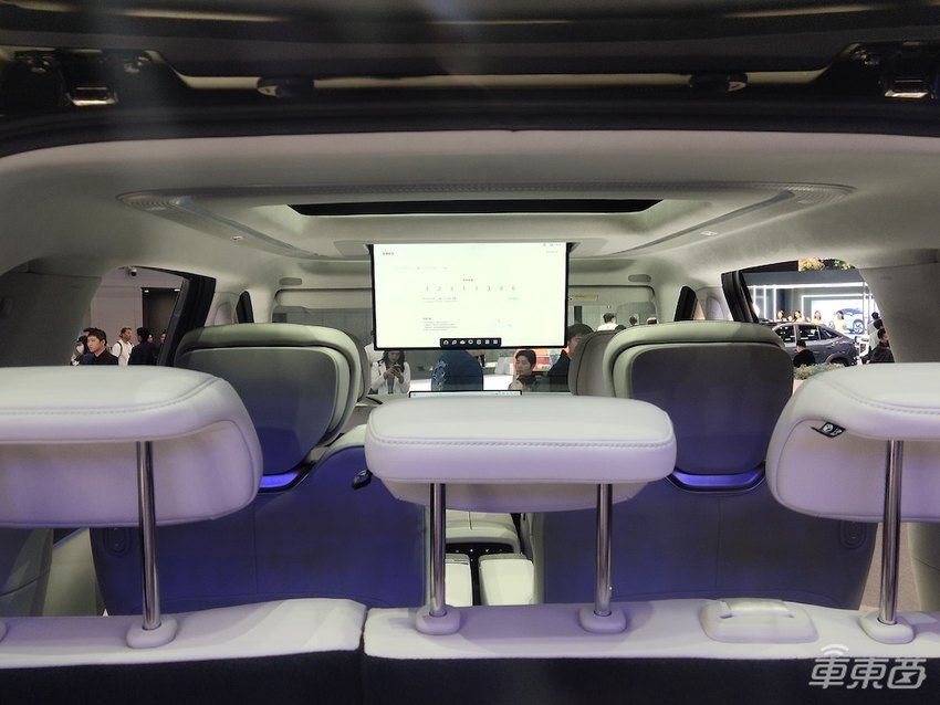 “华为联盟”组队出击，国产百万豪车炸场……广州车展成明年车市风向标