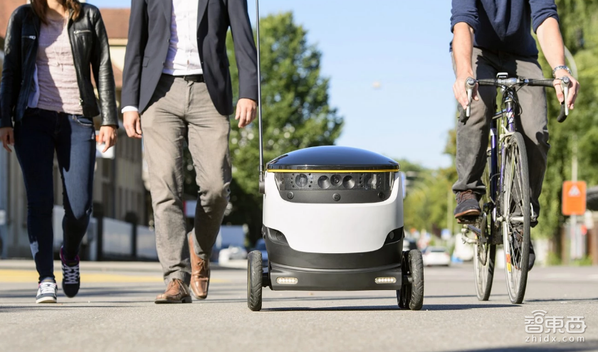 送餐机器人走进了人行道 一个新的行业正在崛起