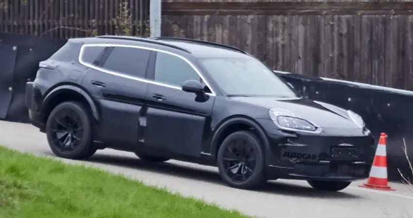 保时捷全新纯电SUV谍照曝光！或将接任卡宴成旗舰SUV