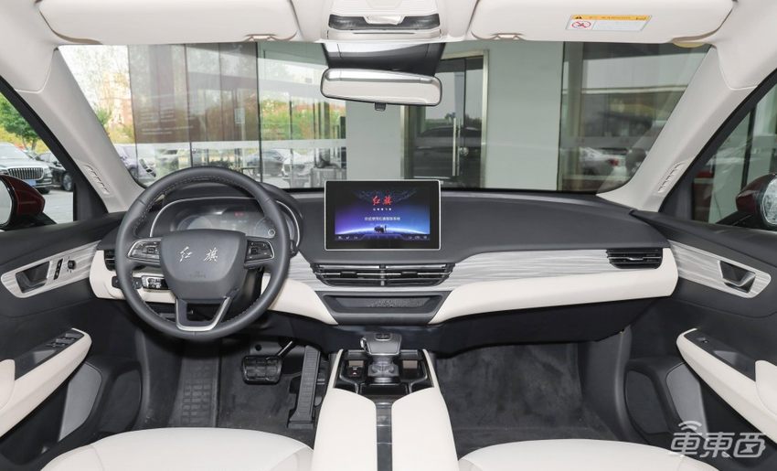 红旗E-QM5 PLUS 2023款上市，续航560公里，15.48万就能买到
