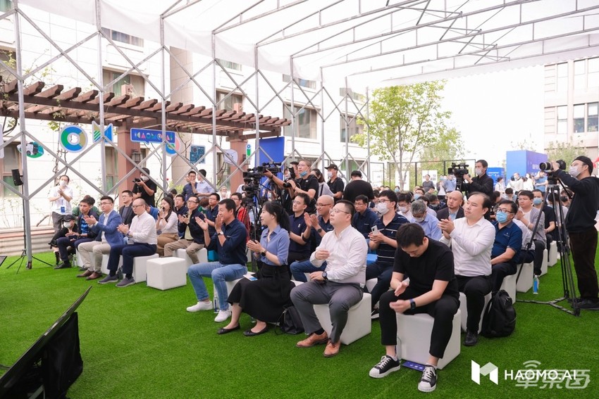 领航辅助不再是新势力专属!毫末智行加速自动驾驶量产,还要助力阿里造无人车