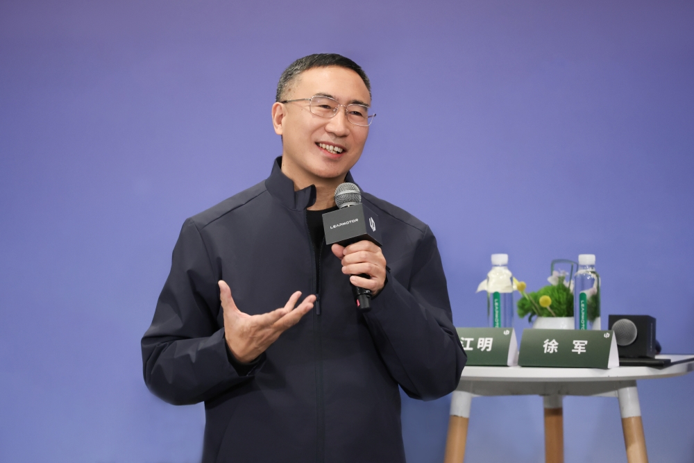 朱江明增持零跑股份！累计增持12亿港币，两年五次回购