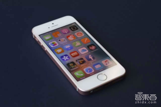 苹果iPhone SE发布现场真机美图