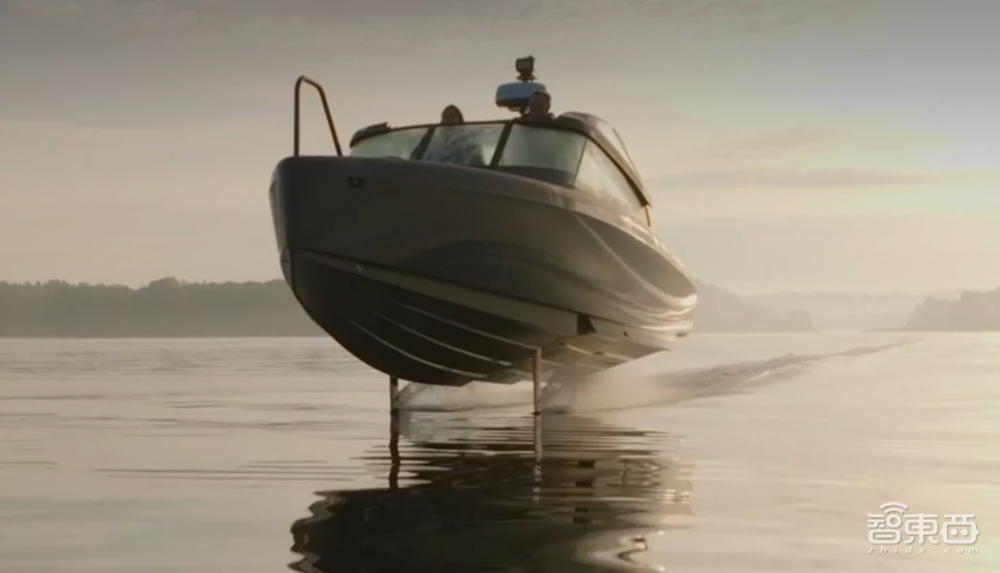 CES火爆开幕!屏幕花式折叠、汽车变色发光、元宇宙暴风炫技