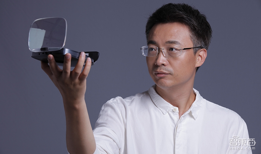 把车窗变AR仪表盘 车萝卜CEO马斌斌解读后装HUD创业路