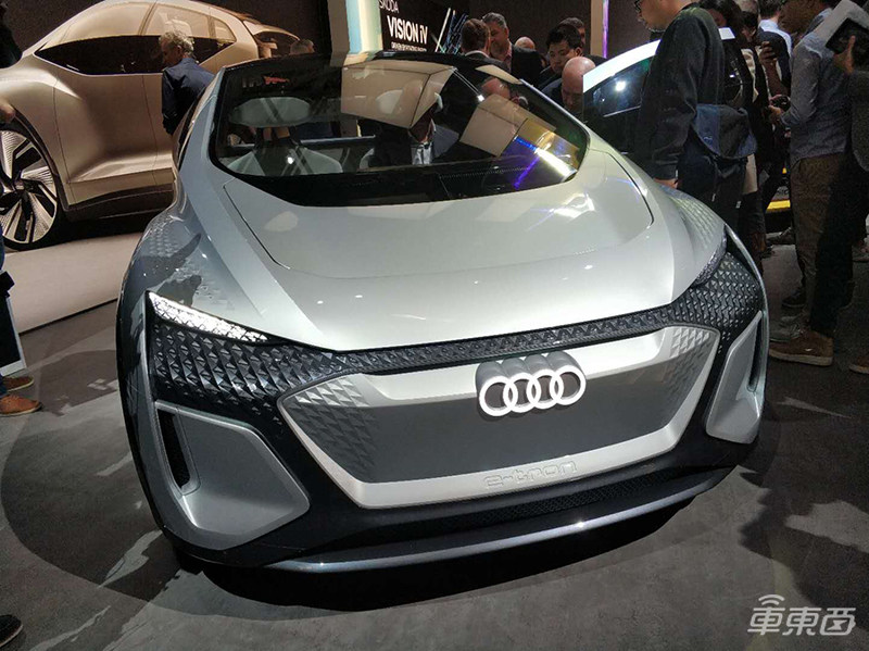 大众为电动车拼了！十年内将推70款电动车型，全球总销量要达2200万台