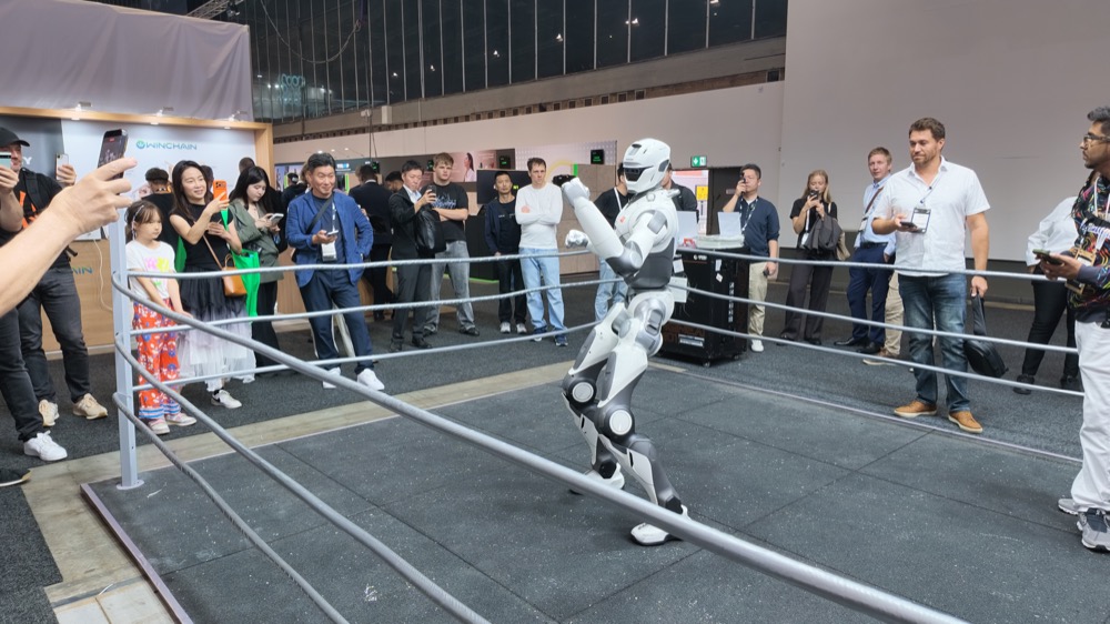 暴走5万步！IFA 2026一手情报：超1000家中国厂商创历史，物理AI狠戳老外兴奋点