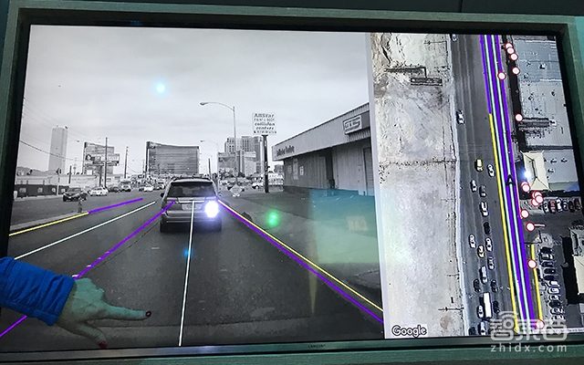 奔驰搭台授课宝马圈地跑无人车,MWC汽车科技大起底