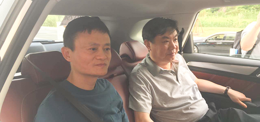 BAT的上车之战！圈地结盟死磕一块屏