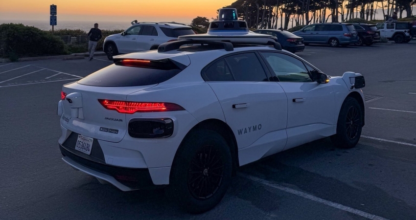 Waymo大幅扩张加州无人驾驶版图！服务面积增加50%，迎战特斯拉