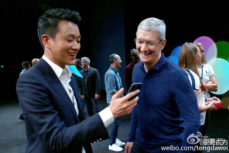 iPhone十年往事 最强八卦、黑话、笑梗在此!