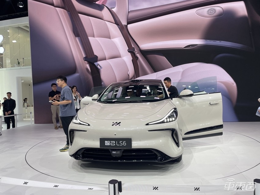 成都车展首日:比亚迪长城正面过招,合资车企且战且退