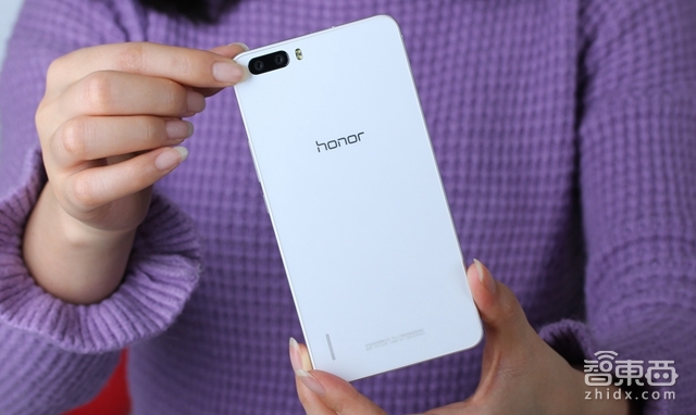 华为360抢先苹果都要跟进 双摄像头能拯救手机创新吗