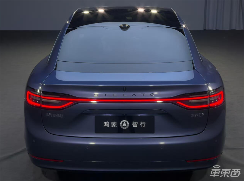 余承东出牌：智界牵手刘亦菲！一口气甩四款车，打满20～50万市场