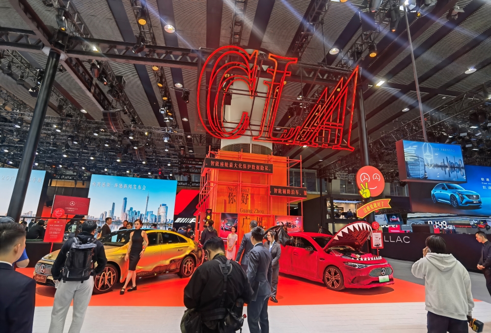 五大趋势看懂2025广州车展:增程纯电对攻,智驾成最大变量,华为稳坐“隐形C位”
