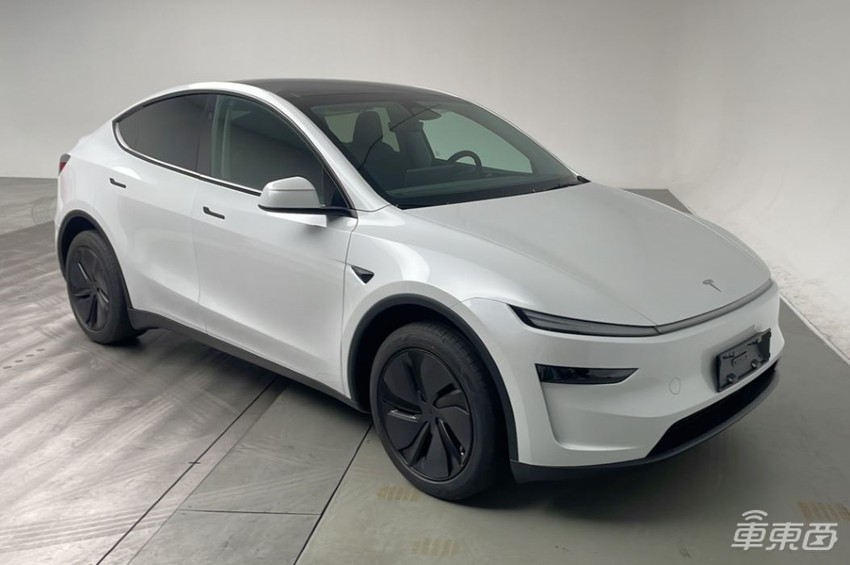 八大新车炸裂登场！问界M8、千匹马力比亚迪汉、焕新Model Y…一文看尽细节