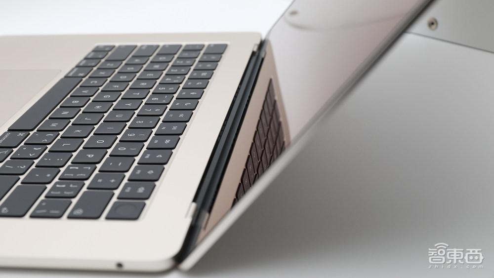 喬布斯沒想到的“大”升級(jí) 15英寸Macbook Air五“大”爽點(diǎn)