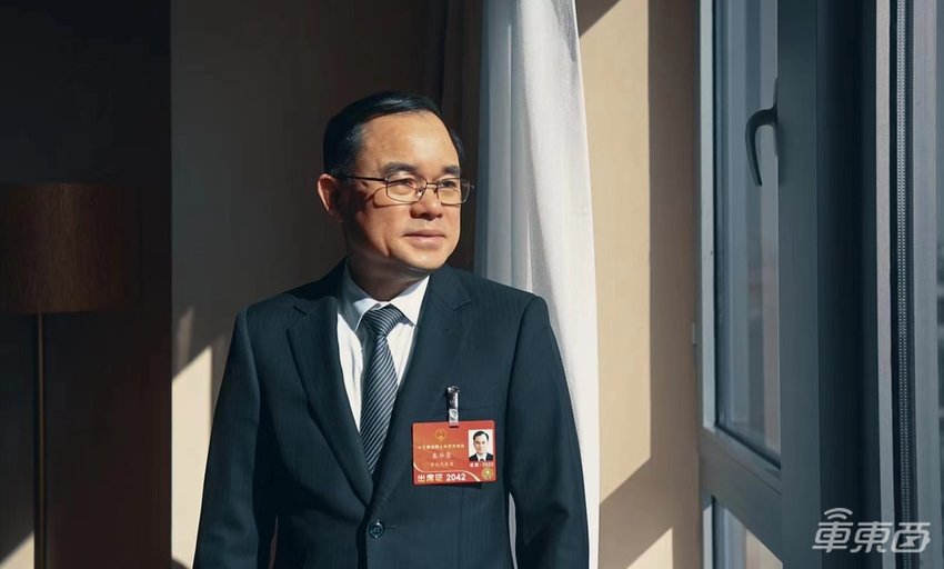 起底华为最强学霸！百天5登央视、5家车媒冠军认证、余承东找回了场子？