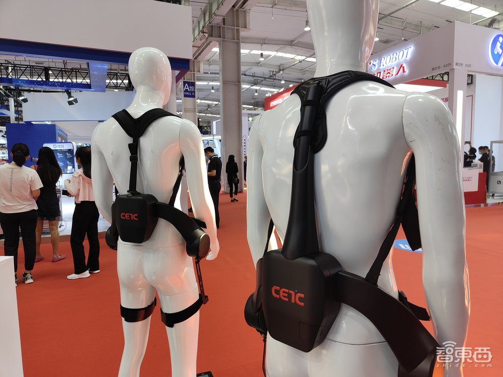 机器人“春晚”开幕，机器狗扎堆PK，揭秘六大类亮点机器人