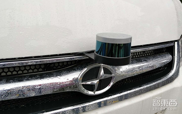 雨天体验自动驾驶:高精度定位把无人车“摁”在道路中间