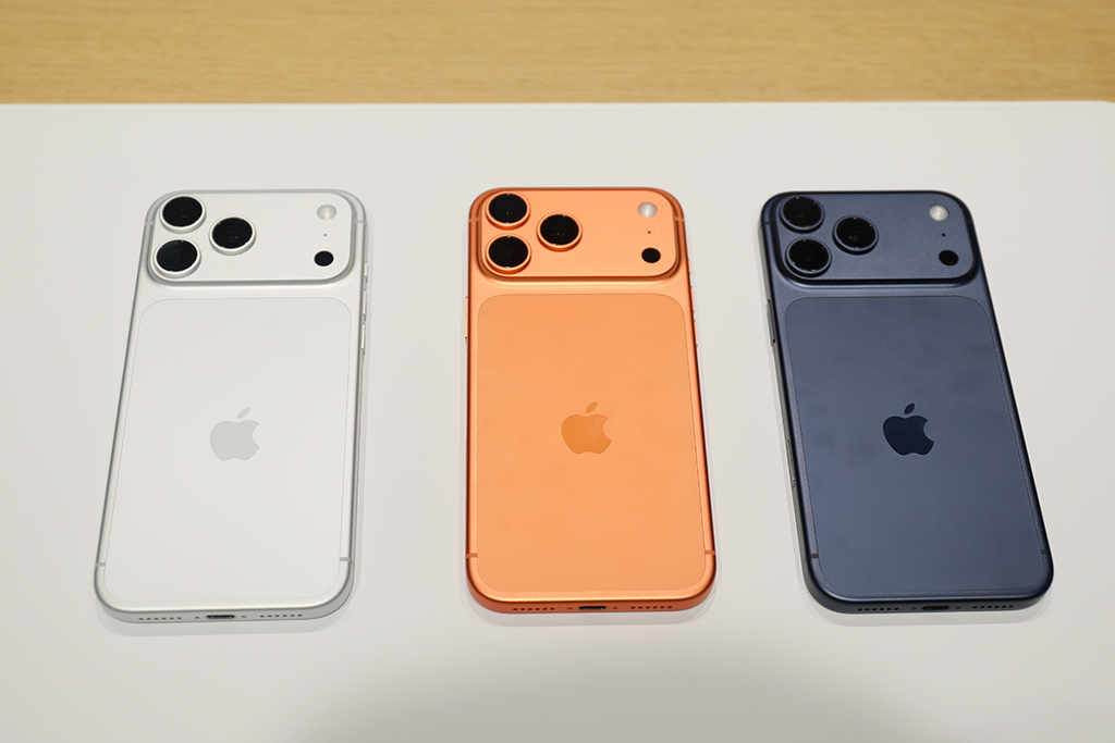 iPhone Air真机惊艳!一小时极限体验苹果秋季全系新品