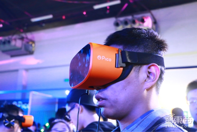 智东西晚报:iPhone上季度或出货4200万台 玫瑰金MacBook开卖