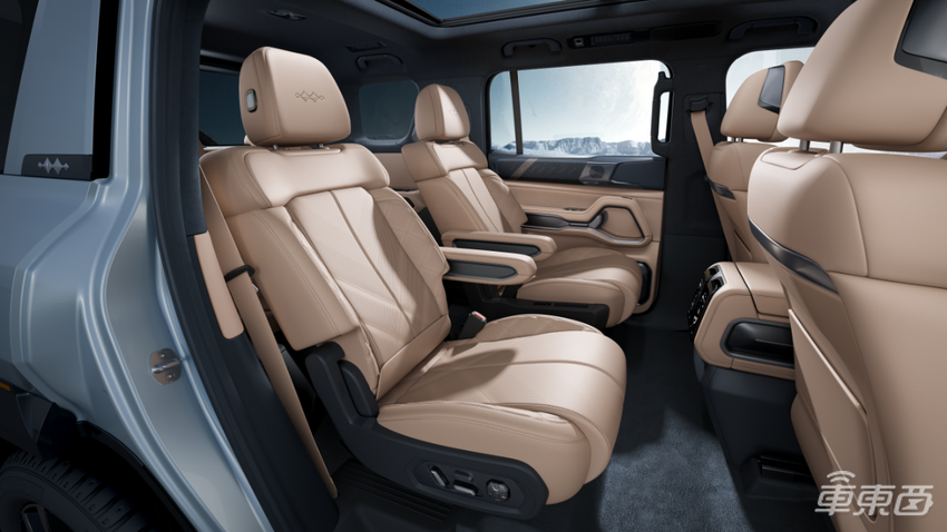 方程豹豹8首发支持华为 Mate XT 手机UWB车钥匙功能