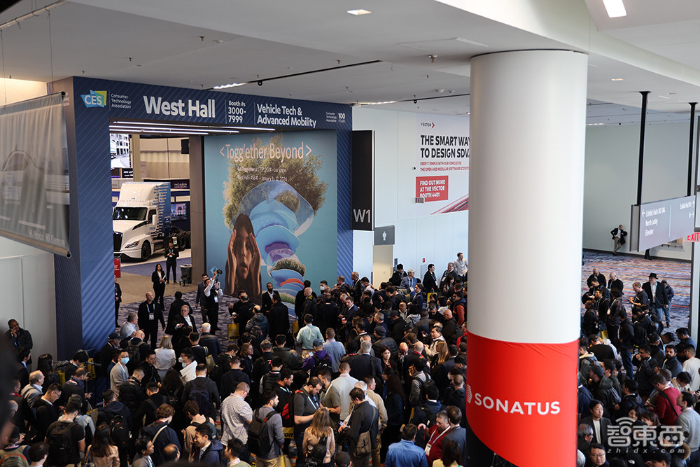 暴走3萬步逛遍CES：AI席卷一切，8大方向最火