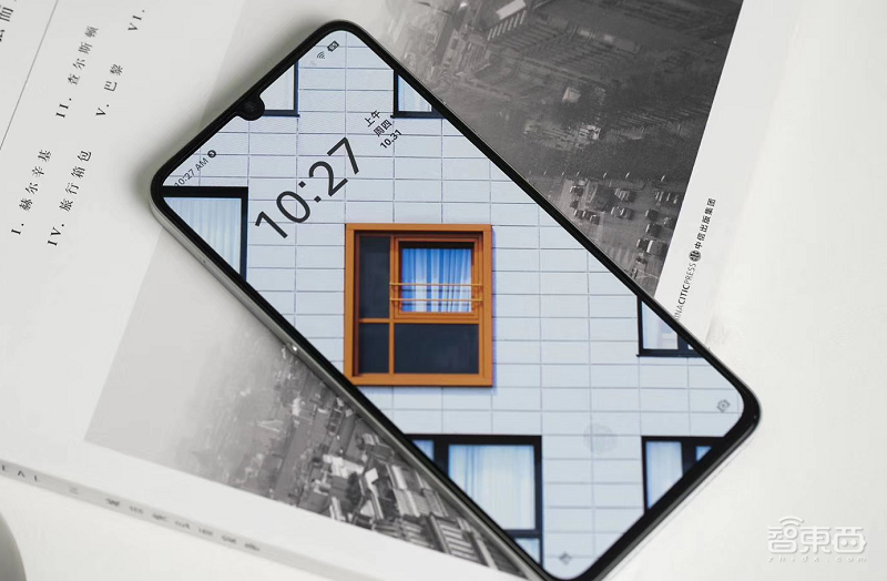 没有罗永浩的坚果Pro3还是那熟悉的味儿:322项优化专注用户体验,2699元起售