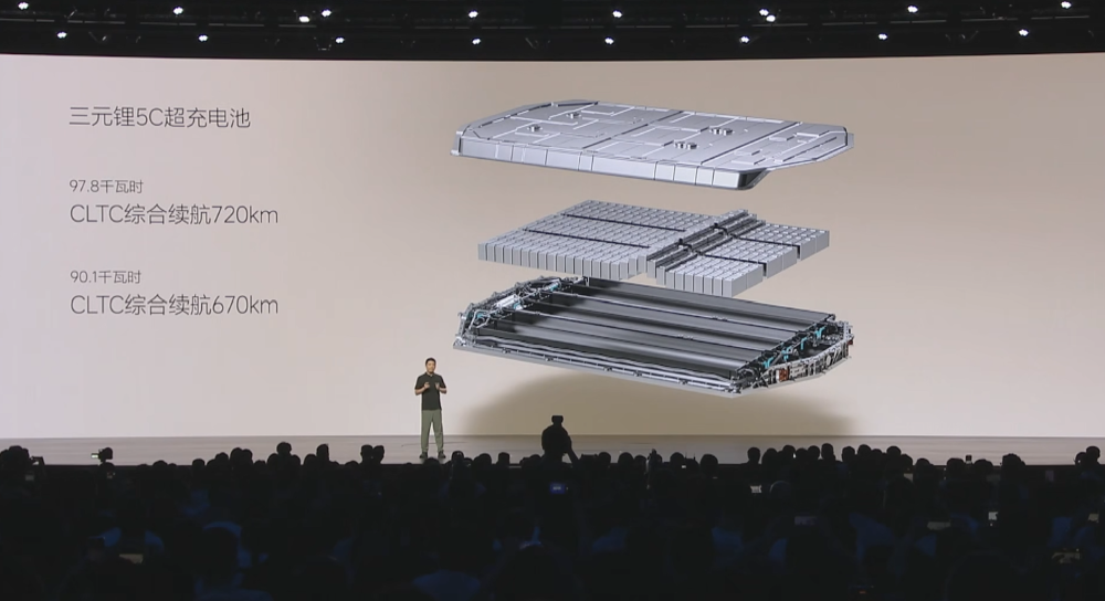 理想i8便宜2.8万开卖!首发VLA司机大模型,李想:第一眼看图觉得有点丑