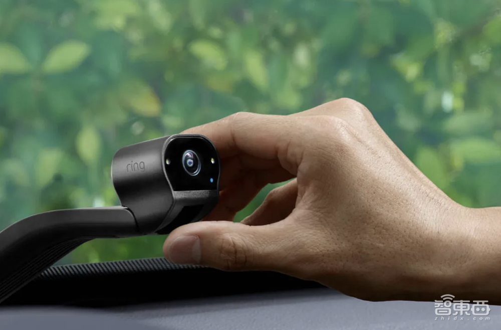 CES火爆开幕！屏幕花式折叠、汽车变色发光、元宇宙暴风炫技