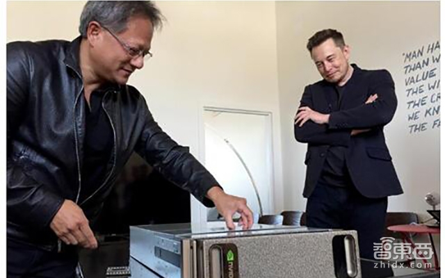 特斯拉捅翻了马蜂窝！自动驾驶芯片战争爆发