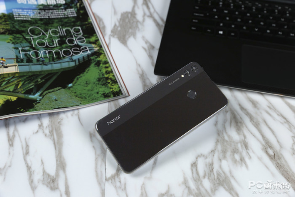 荣耀8X大举登陆欧洲 在俄罗斯超苹果成第二大手机品牌