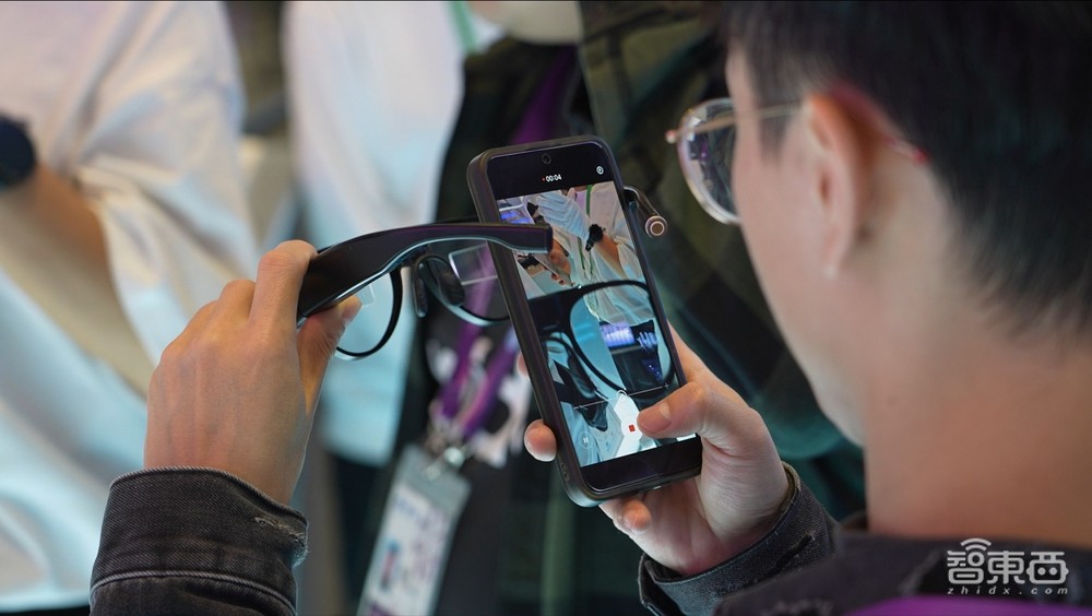获阿里投资,真全天候智能眼镜亮相进博会,对话创始人张慧敏