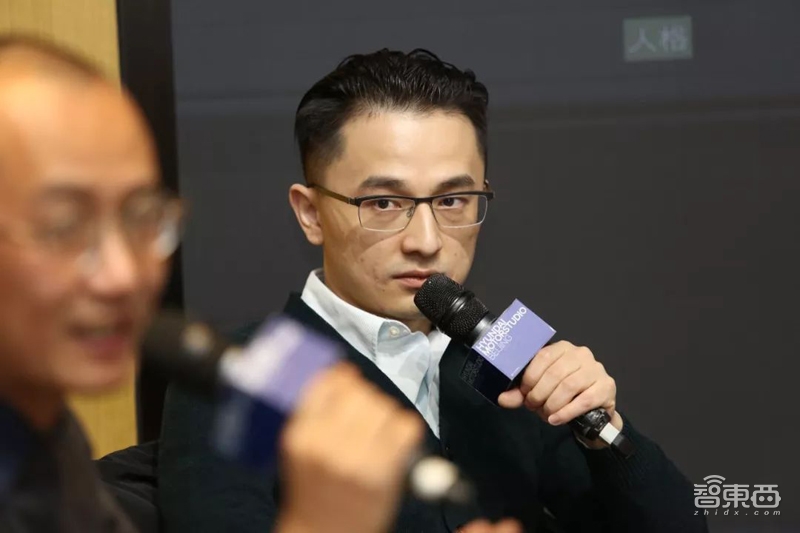 现代汽车文化中心举办《朋友：邱志杰与AI的对话》讲座