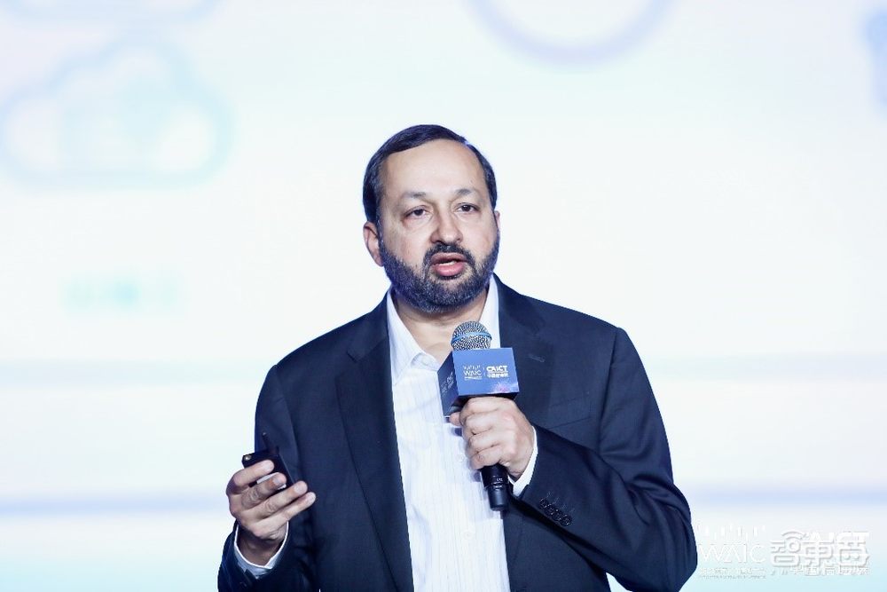 刷屏WAIC,加速生成式AI落地终端,高通亮出诸多“黑科技”