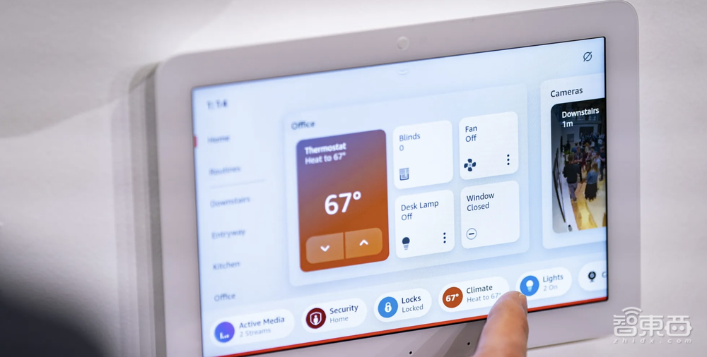 苹果AI智能家居新品曝光:一款挂墙上,一款长手臂