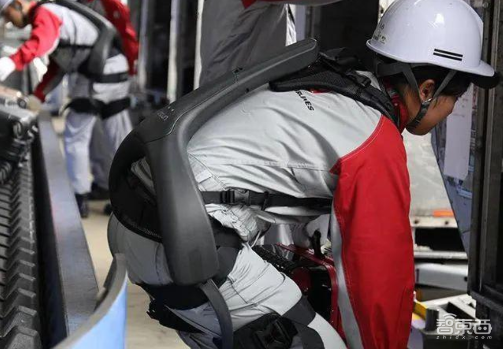 对话今年爆火的外骨骼机器人创始人，从民房起步连续创业的追梦者