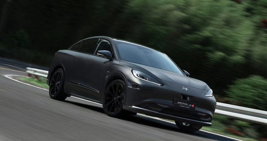 华为城市L2交卷！三个激光雷达，40万开卖