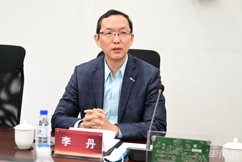 芯驰科技联合一汽研发总院共同发布“龙驰”中央网关