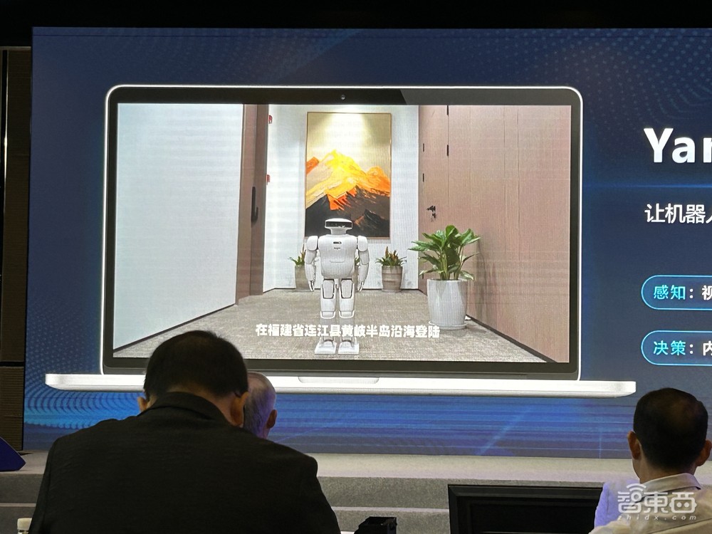 国产非Transformer大模型再升级!押注群体智能,落地五大硬件,性能跑赢Llama 3