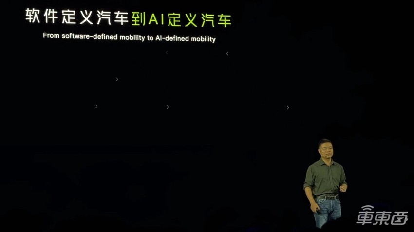 小鹏截胡理想先发MPV！首秀双足机器人、赛博飞行车…像极了特斯拉