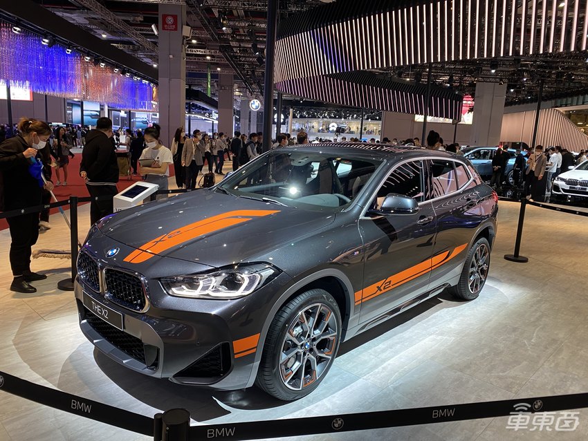 BMW X2曜夜版/锋芒版组队上市！颜值再升级，会是年轻人的心头好吗？