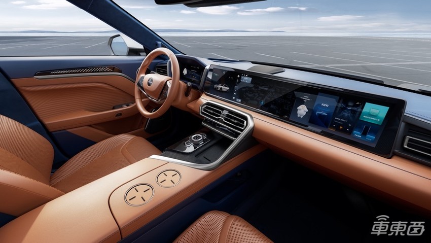 长城沙龙机甲龙量产版亮相，联手华为、Momenta搞智能化