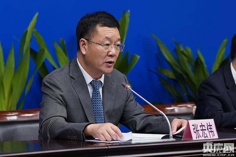 广深掀起智慧杆革命！一口气建5万根，腾讯华为早已入局